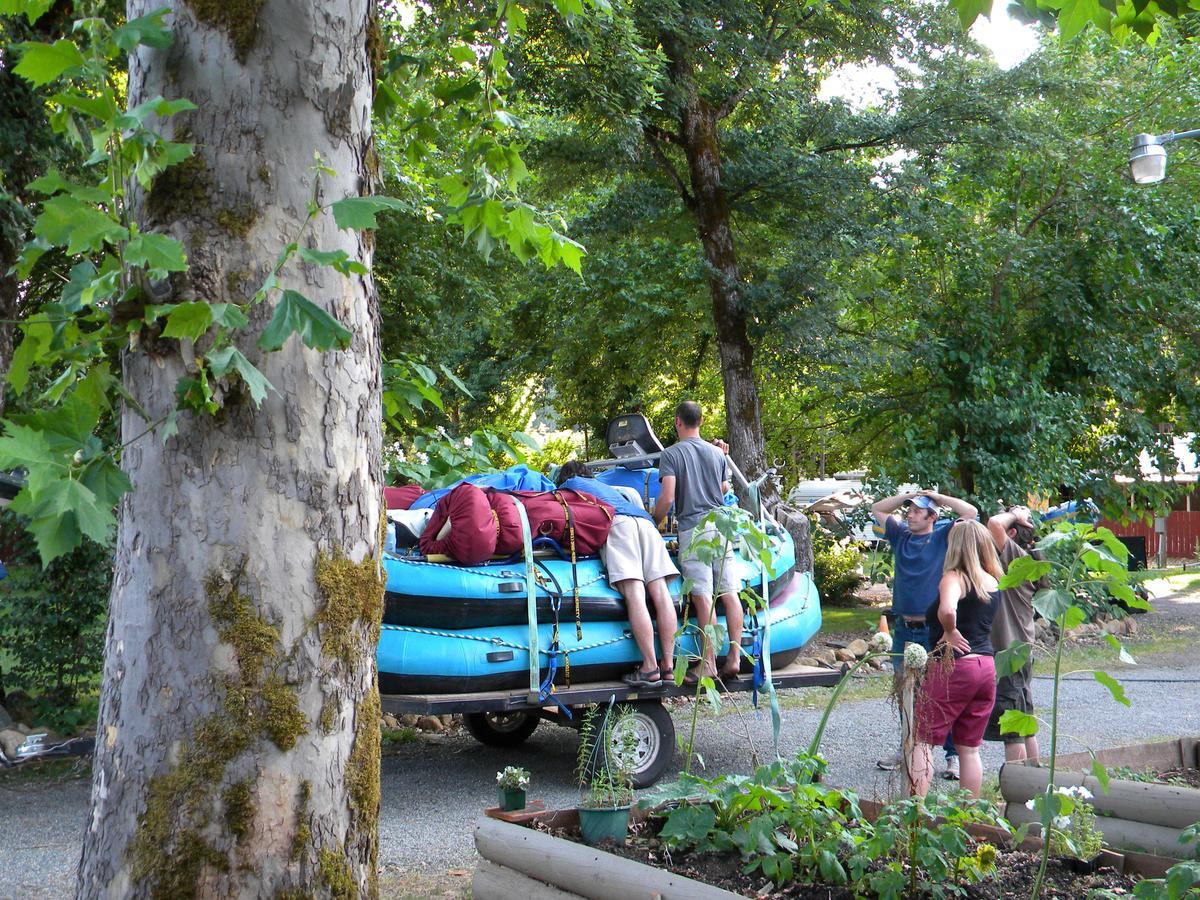 Bigfoot Rv & Cabins Park Happy Camp Exterior foto